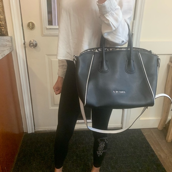 G by guess tote - Picture 7 of 13